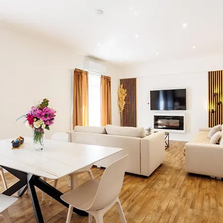 6 Bedroom Stunning In Sinj